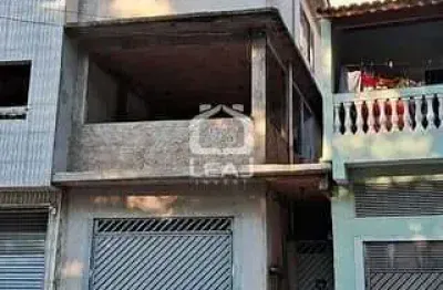 Excelente sobrado à venda no parque regina, próx. ao metrô vila das belezas, 187m², 3  casas, ótimo