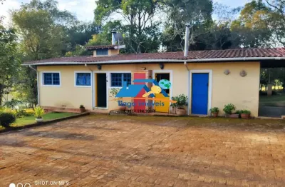 Sítio estilo rústico com acesso  direto para a represa