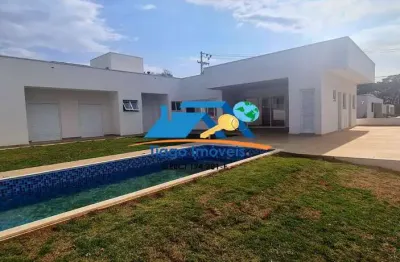 Casa a venda no condomínio palavra da vida em atibaia .