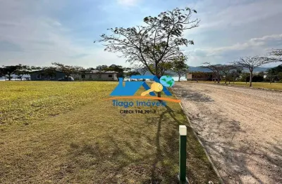 Terreno em condomínio fechado à venda no Centro, Piracaia 