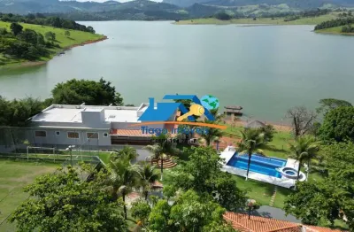 Linda chácara pé na água em condomínio a venda em piracaia