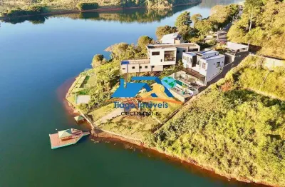 Casa de alto padrão a venda na represa de igaratá pé na água