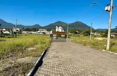 Terreno à venda na Rua Padre Atanásio Orth, 01, Centro, Maquiné