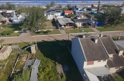Terreno à venda na Rua Andira, 35, Centro, Capão da Canoa
