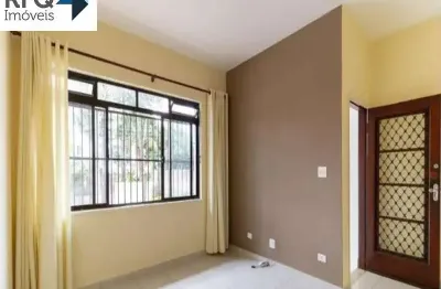 Apartamento garden, fica no térreo com 67m² + quintal à 50 metros do parque da aclimação.