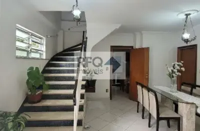 Um lar perfeito: casa com 3 suítes, 2 vagas e 4 banheiros em uma área de 187m²!!