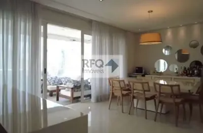 Localizado no itaim bibi, em rua cobiçada. apartamento com vista para a região da jk.