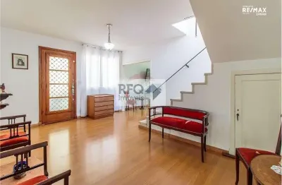 Casa com 3 dormitórios para a venda na região do jardim da gloria !!
