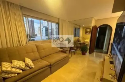 Venha conhecer este incrível apartamento reformado, com uma localização privilegiada!