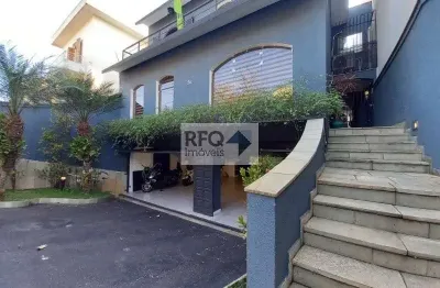 Venha se encantar com esta incrível casa localizada no bairro jardim da glória, em um quarteirão seguro e tranquilo.