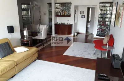 Apartamento de 176 m², com 4 dorms (2 suítes, 1 closet) + 4 banheiros  +  3 vagas de garagem