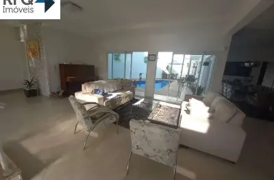 Lindo sobrado com área gourmet, churrasqueira e piscina no bairro jardim da saúde!!