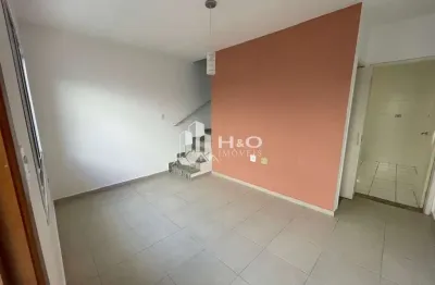 Sobrado para Locação na Cidade Líder – 2 Suítes | Sacada | Vaga de Garagem