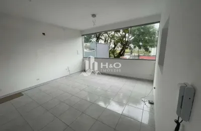 Salas Comercial Locação na Av. dos Latinos – 24m² | Região Comercial Ampla !