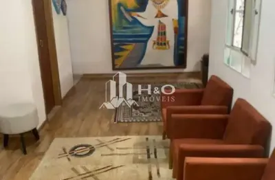 Sobrado à venda no bairro Jacuí com 100m², 3 dormitórios, quintal e 4 vagas de garagem