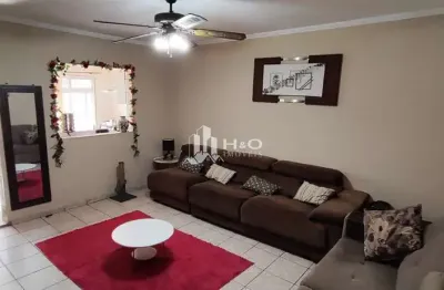 Sobrado à venda com 4 dormitórios no parque maria luiza – amplo quintal e ótima localização