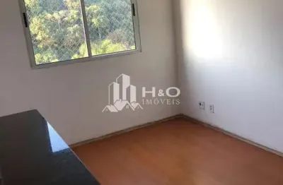 Apartamento Arejado com 2 Dormitórios em São Mateus – Ótima Localização!