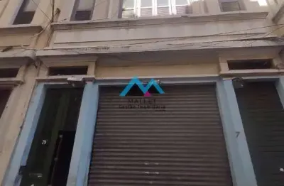 Prédio comercial de 6 andares, 696 m², para locação no Centro do Rio de Janeiro.