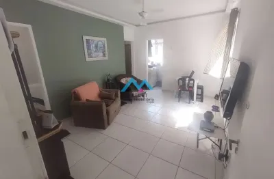 Ótimo apartamento de 2 quartos, 65 m², todo reformado, à venda em Botafogo.