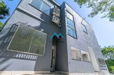 Excelente Casa Triplex com 4 suítes, 436 m², toda reformada, à venda no Condomínio Ubá Independência, no Bairro Vila Progresso, em Niterói.
