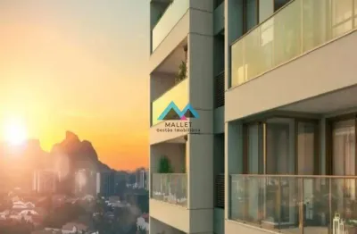 Apartamentos de luxo (Tipo e Cobertura), com 4 quartos e suíte, à venda no Condomínio LATITUD CONDOMINIUM DESIGN, na Barra da Tijuca.