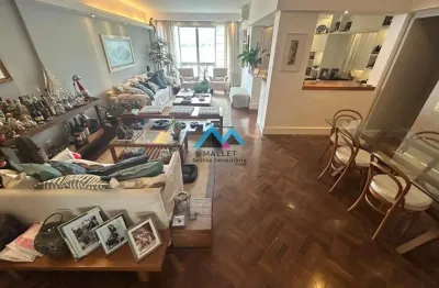 Excelente apartamento de 3 quartos, sendo 1 suíte, 152 m², com vista deslumbrante para Lagoa Rodrigo de Freitas e Cristo Redentor, à venda na Lagoa.