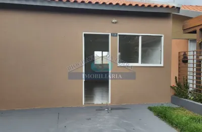 Vende-se Casa no Condomínio Topário em Brodowski com 2 dormitórios