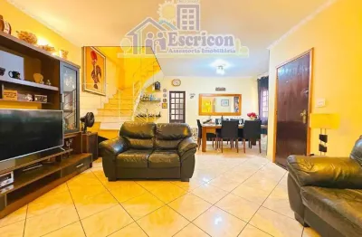 Ótimo sobrado à venda em Santo André, espaçosa e arejada, próximo a Av. Dom Pedro II !!