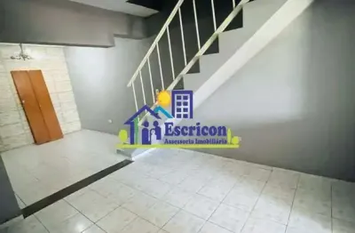 Excelente imóvel á venda no bairro Jardim Santa Adélia, 2 casas no quintal, garagem, ótima localização!!