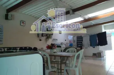 Linda casa disponível para venda em São Mateus, ótima para uso comercial !!