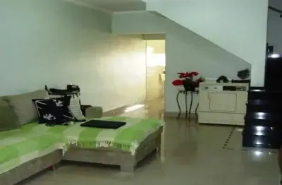 Sobrado maravilhoso disponível para venda no Jardim Santa Adélia!