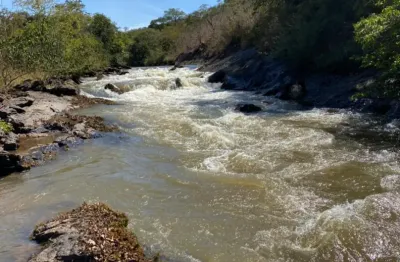 Vendo ou Troco Chácara entre Vianópolis e São Miguel do Passa Quatro por imóvel em Anápolis + 100 mil em dinheiro
