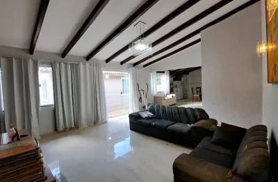 Casa em condomínio fechado com 4 quartos à venda na Rua Israel Pinheiro, 1, Residencial Sol Nascente, Anápolis