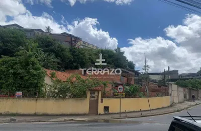 Casa com 3 quartos à venda na Avenida Europa, 775, Duzentos e Quarenta e Nove, Volta Redonda