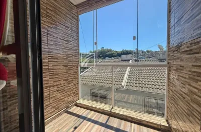 Venda - Sobrados - 2 dormitórios - Planalto - Caxias do Sul - RS