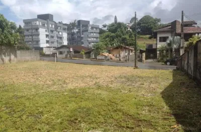 Terreno à venda na Rua Xanxerê, 61, Saguaçu, Joinville