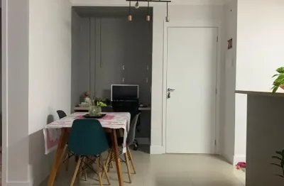 Apartamento no condomínio Mirante do portal 2 dormitórios com porteira fechada