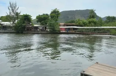 Vende-se casa na Ilha das graças com 200  metros quadrados excelente localização