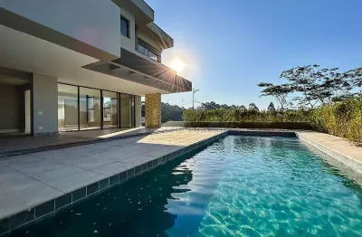 Casa em condomínio fechado com 6 quartos à venda na Rua Nimes, Tamboré, Santana de Parnaíba