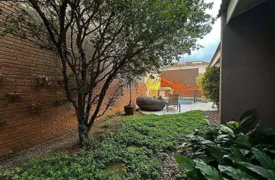 Casa em condomínio fechado com 4 quartos à venda na Alameda Nhambiquaras, Alphaville, Santana de Parnaíba