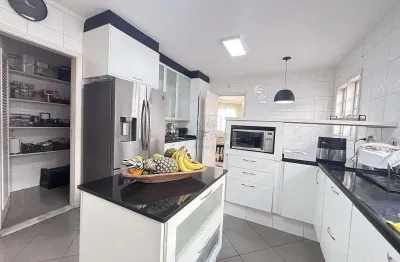 Casa em condomínio fechado com 4 quartos à venda na Alameda Limeira, Alphaville, Santana de Parnaíba