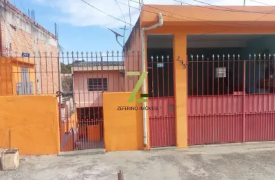 VENDA - Casa principal de 160m2  com 3 kitnets para renda no Pq. Sto. Antônio