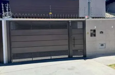 Casa com 3 quartos à venda na Rua Maria Justina de Souza, 627, Parque Residencial Rita Vieira, Campo Grande, 136 m2 por R$ 700.000