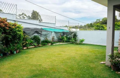 Casa com 3 Suítes à venda, 200 m²  - Condomínio Vivenda das Cerejeiras - Valinhos/SP