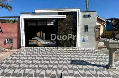 Oportunidade Imperdível Casa em Mongaguá! A apenas 250 metros do mar!
