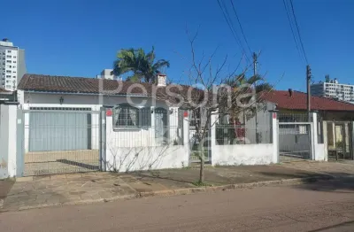 Excelente casa na rua professor pedro santa helena – jardim do salso – porto alegre - rs