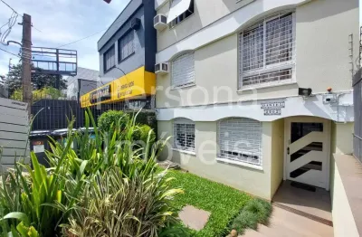 Amplo jk térreo com pátio na lucas de oliveira – petrópolis – porto alegre - rs