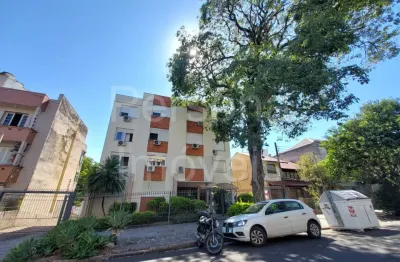 Apartamento com 03 dormitórios na Avenida Carazinho - Porto Alegre - RS