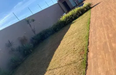 Casa com 3 quartos à venda no Campinho, Arapongas 