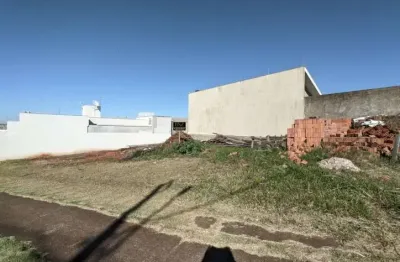 Terreno de esquina no topo do bairro: oportunidade única!